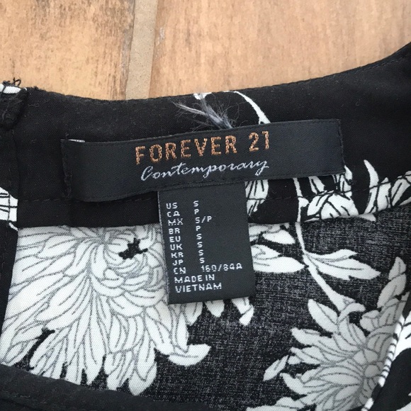 Flower Dress - Picture 4 of 4